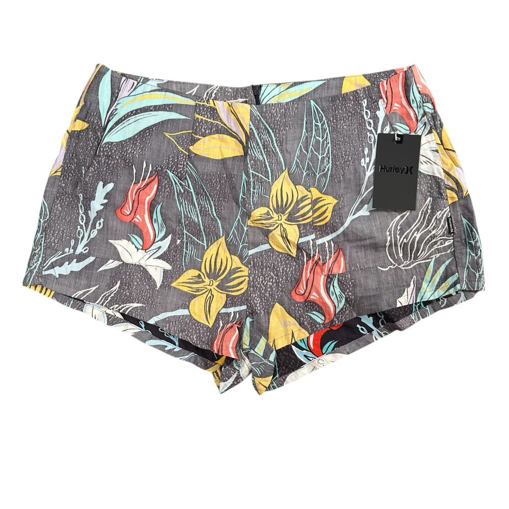 Hurley Women's Domino Floral‎ Shorts Size M